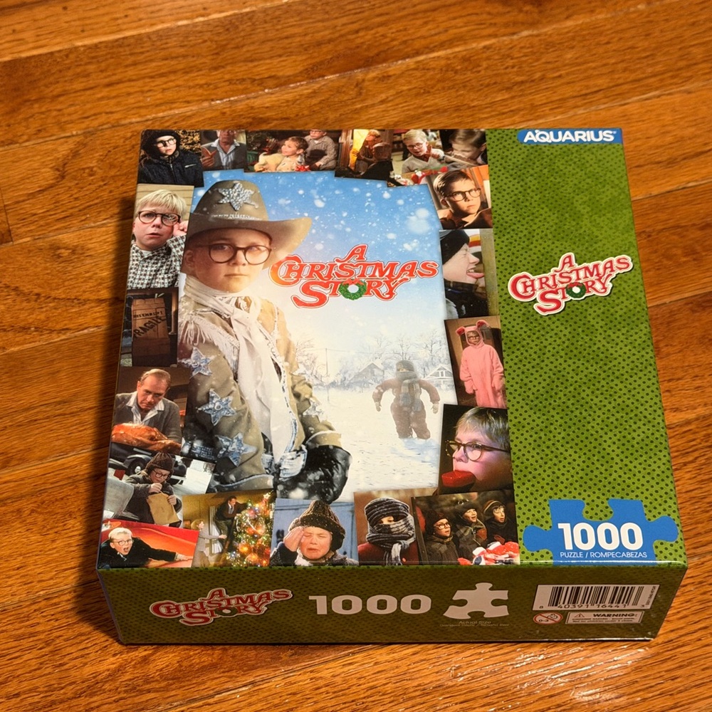 A Christmas Story 1000-Piece Puzzle - Green Accent Box